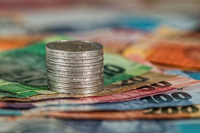 Symbolbild Geld, Scheine, Münzen© Pixabay