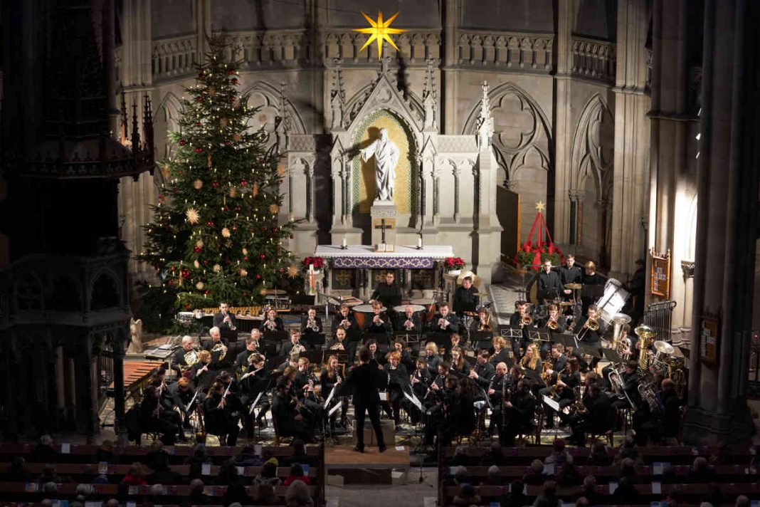 Speyer Gedächtniskirche Sinfonisches Blasorchester Ludwigshafen Weihnachtskonzert (Foto: Holger Knecht)