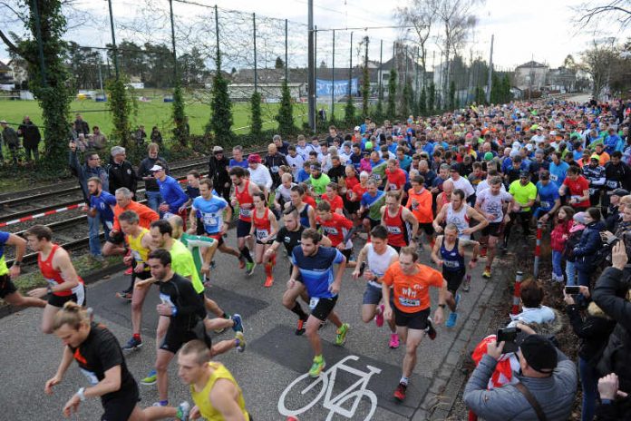 Start Forchheimer Silvesterlauf (Foto: Fotofreunde Rheinstetten/Marcus Abromeit)