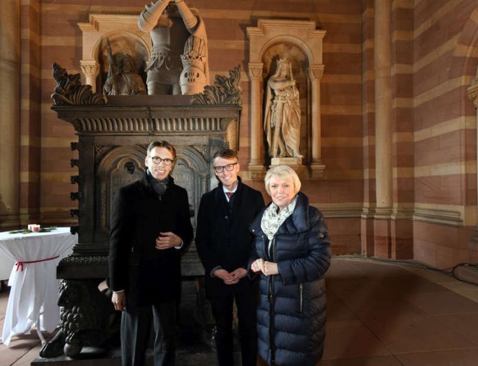 Dr. Lars Castellucci, Bundestagsabgeordnete Doris Barnett, Domkustos Peter Schappert. (Quelle: Domkapitel Speyer, Foto: Klaus Landry)