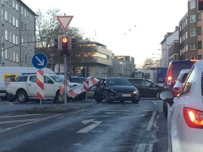 Artikel: Unfall mit Räumschild