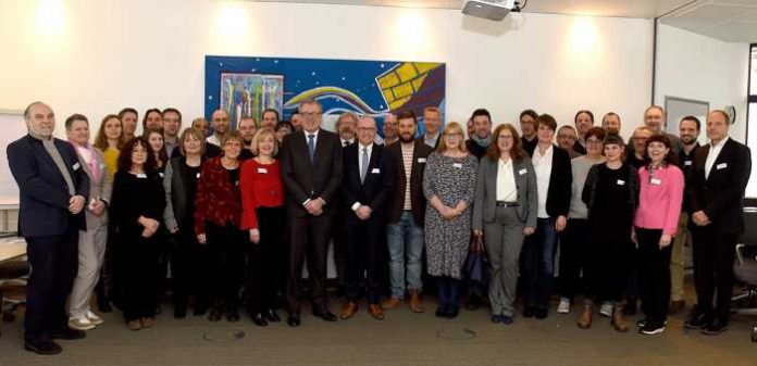 Gruppenbild - (c) Stadt Mannheim, Bild: Thomas Tröster