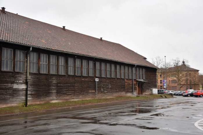 Die Stadtverwaltung Landau hat in den zurückliegenden Wochen eine mögliche universitäre Nutzung des Areals der heutigen SüWeGa-Halle auf dem Alten Messplatz geprüft. (Quelle: Stadt Landau in der Pfalz) Die Stadtverwaltung Landau hat in den zurückliegenden Wochen eine mögliche universitäre Nutzung des Areals der heutigen SüWeGa-Halle auf dem Alten Messplatz geprüft. (Quelle: Stadt Landau in der Pfalz)
