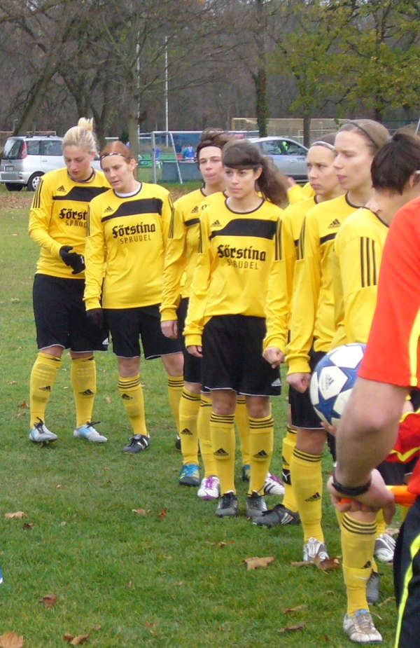 Spielerinnen des SV Weinberg (Foto: Hannes Blank)