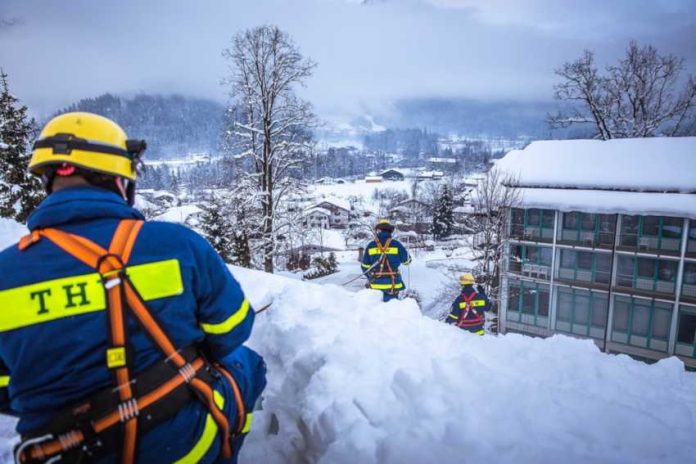THW-Schneeeinsatz, © Nicole Endres THW-Schneeeinsatz, © Nicole Endres