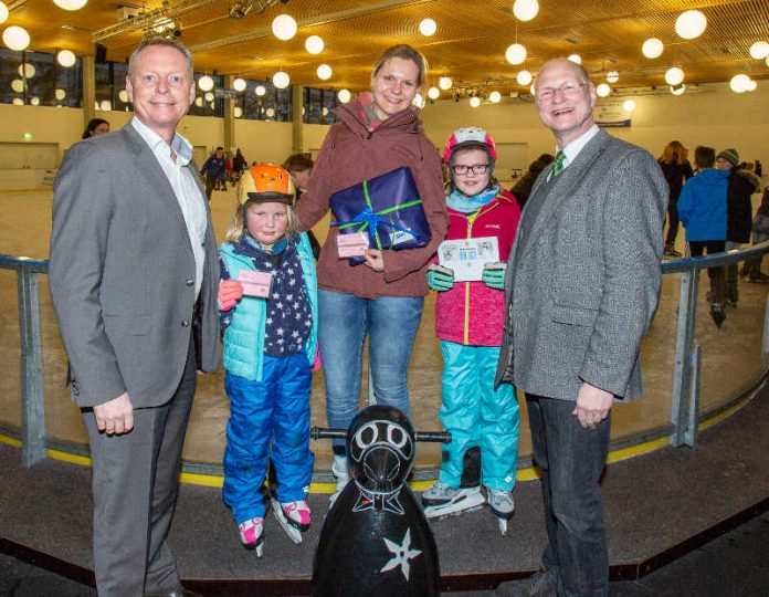 40.000 Besucher Eisbahn KL