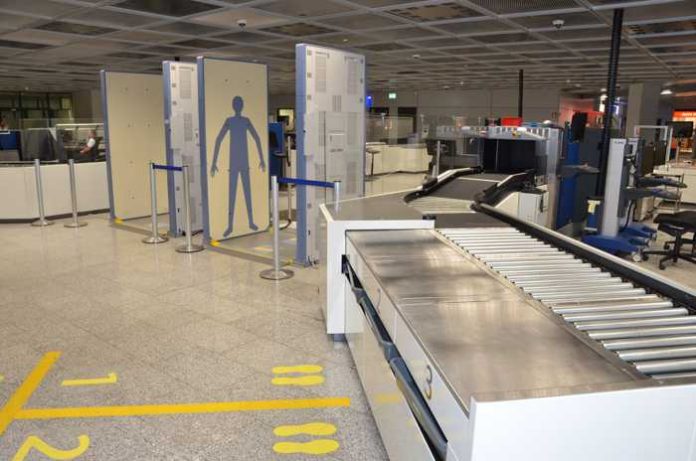 Artikel: Erfolgreicher Testlauf neuer Luftsicherheitskontrollspuren Artikel: Erfolgreicher Testlauf neuer Luftsicherheitskontrollspuren