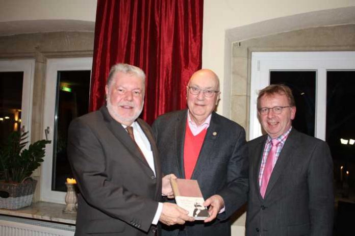 Dank für Engagement in der Metropolregion vl. Kurt Beck, Helmut Beck, Matthias Baaß