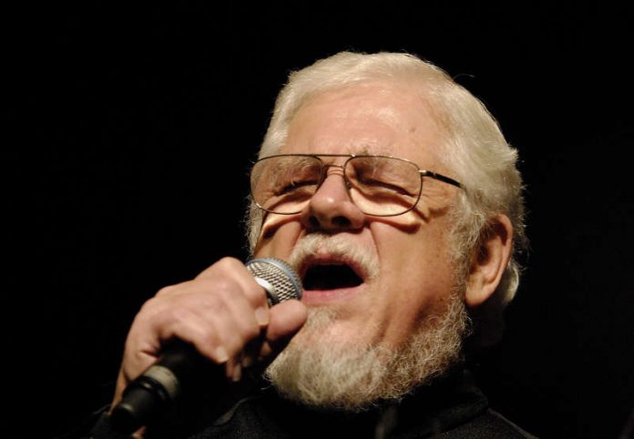 Bill Ramsey hört nach 30 Jahren mit der hr2 Swingtime auf (Foto: hr/Norbert Klöppel) Bill Ramsey hört nach 30 Jahren mit der hr2 Swingtime auf (Foto: hr/Norbert Klöppel)