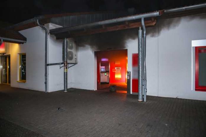 Artikel_Sprengung in einer Bankfiliale Artikel_Sprengung in einer Bankfiliale