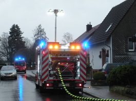 Feuerwehreinsatz in der Esthaler Klosterstraße (Foto: Presseteam der Feuerwehr VG Lambrecht)