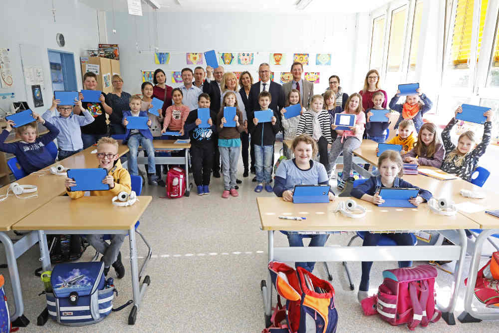 Gruppenfoto (Foto: Sparkasse Rhein-Haardt)