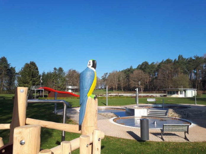 Startschuss im Waldwarmfreibad