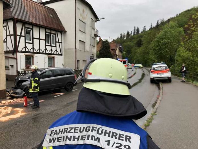 Freiwillige Feuerwehr Weinheim in der Birkenauer Talstraße © Ralf Mittelbach