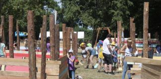 Ferienhits - Hüttenbau (Foto: Stadtverwaltung Neustadt)