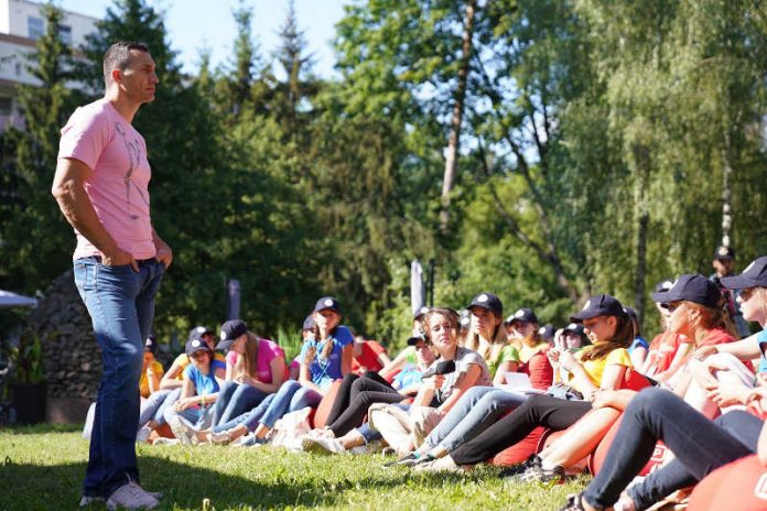 Schiedsrichterinnen-Lehrgang1 und 2 (Copyright: Klitschko Foundation / Carsten Kobow)