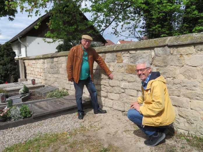 Der Zustand der Mauer nachher (Foto: Gemeindeverwaltung Haßloch) Der Zustand der Mauer nachher (Foto: Gemeindeverwaltung Haßloch)