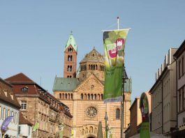Wein am Dom (Foto 2018: Pfalzwein e.V.)