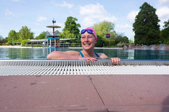 Ab dem 18. Mai 2019 steht Besuchern auch das Tiergartenbad wieder zum Schwimmen, Planschen und Erholen offen. (Foto: Stadtwerke Heidelberg GmbH) Ab dem 18. Mai 2019 steht Besuchern auch das Tiergartenbad wieder zum Schwimmen, Planschen und Erholen offen. (Foto: Stadtwerke Heidelberg GmbH)