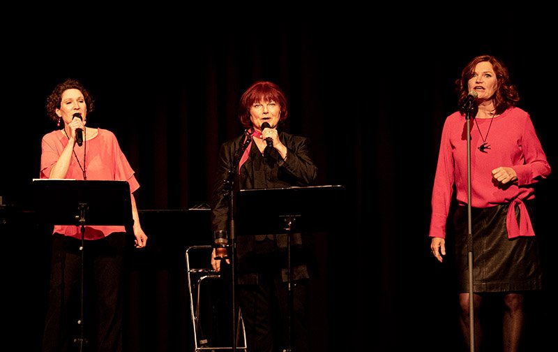 Mannheim Capitol Joana, Susanne Back und Pe Werner (Foto: Helmut Dell)