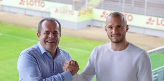 Simon Brandstetter (rechts) mit dem sportlichen Leiter der U23/NLZ-Leiter Volker Kersting (Foto: Mainz 05)