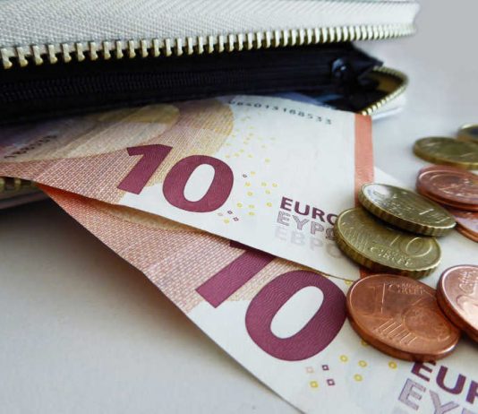 Geld (Foto: Zentrum für Europäischen Verbraucherschutz)