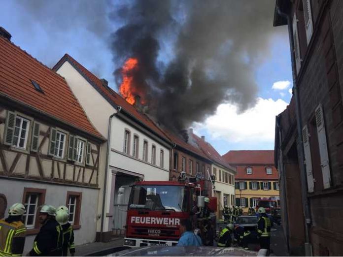 Göllheim_Brand eines Wohnhauses Göllheim_Brand eines Wohnhauses