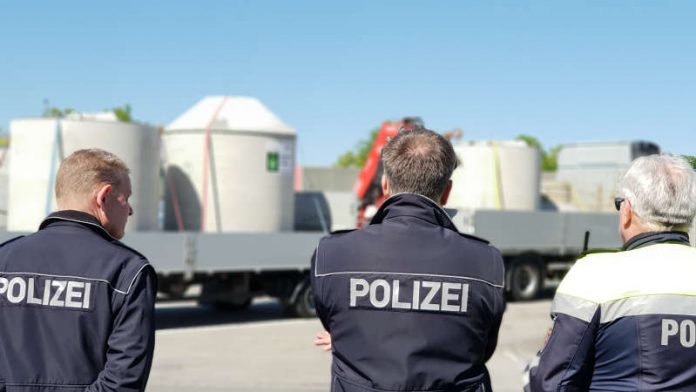 Verkehrskontrolle (Foto: Polizei RLP)