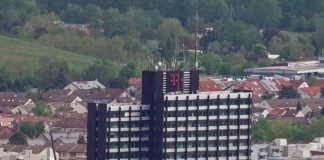 Das Gebäude der Deutschen Telekom AG in Neustadt an der Weinstraße (Foto: Holger Knecht)