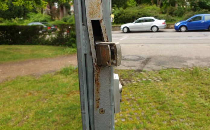 Verkehrsunfallflucht II - Führerschein beschlagnahmt (Foto: Polizei RLP)