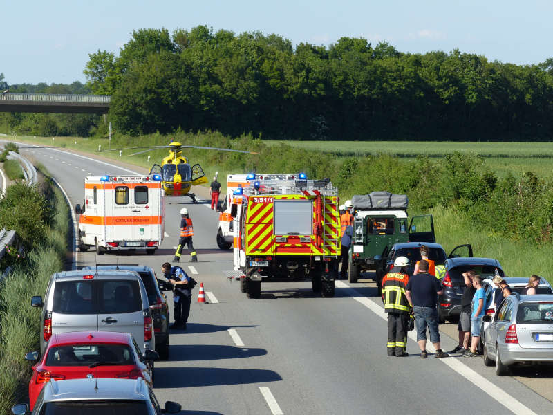 Die Einsatzstelle auf der BAB 65 (Foto: Feuerwehr Neustadt)