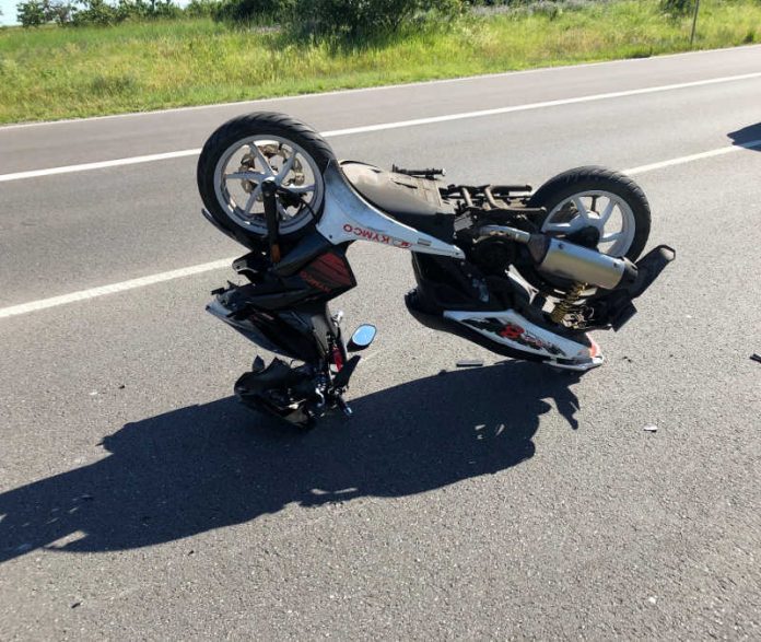 Bad Dürkheim: Verkehrsunfall mit verletztem Rollerfahrer und verletzter Sozia (Foto: Polizei RLP) Bad Dürkheim: Verkehrsunfall mit verletztem Rollerfahrer und verletzter Sozia (Foto: Polizei RLP)