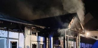 Der Brand hat die Pizzeria zerstört (Quelle: VT))