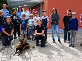 Feriensommer - Kinder bei der Polizei Neustadt (Foto: Polizei RLP)