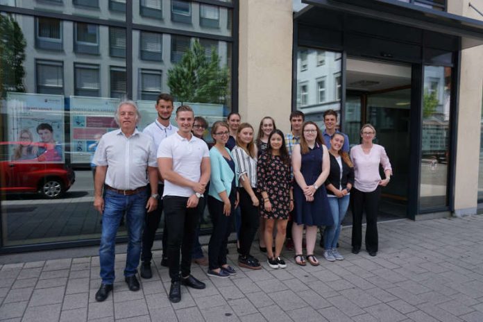 Finanzanwärterinnen und Finanzanwärter (Foto: Landesamt für Steuer)