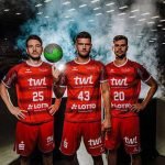 Eulen präsentieren neues Heimtrikot (Foto: Dennis Weissmantel)