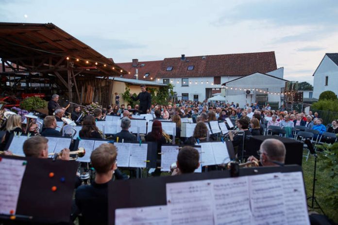 Gelungene Premiere vor vollen Rängen (Foto: Karlheinz Lamby)