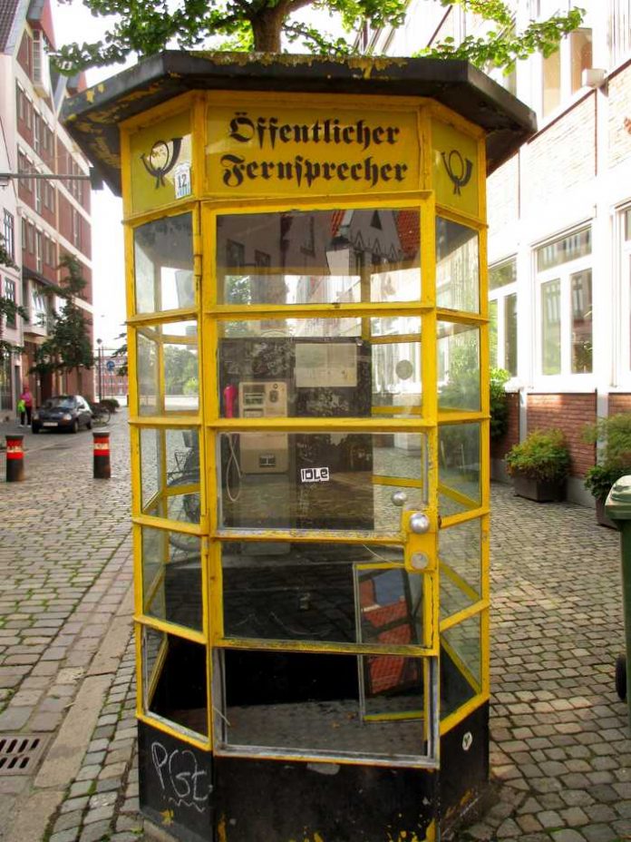 Symbolbild, Telefon, Telefonzelle, historisch, Anruf, Störung © (pxhere)