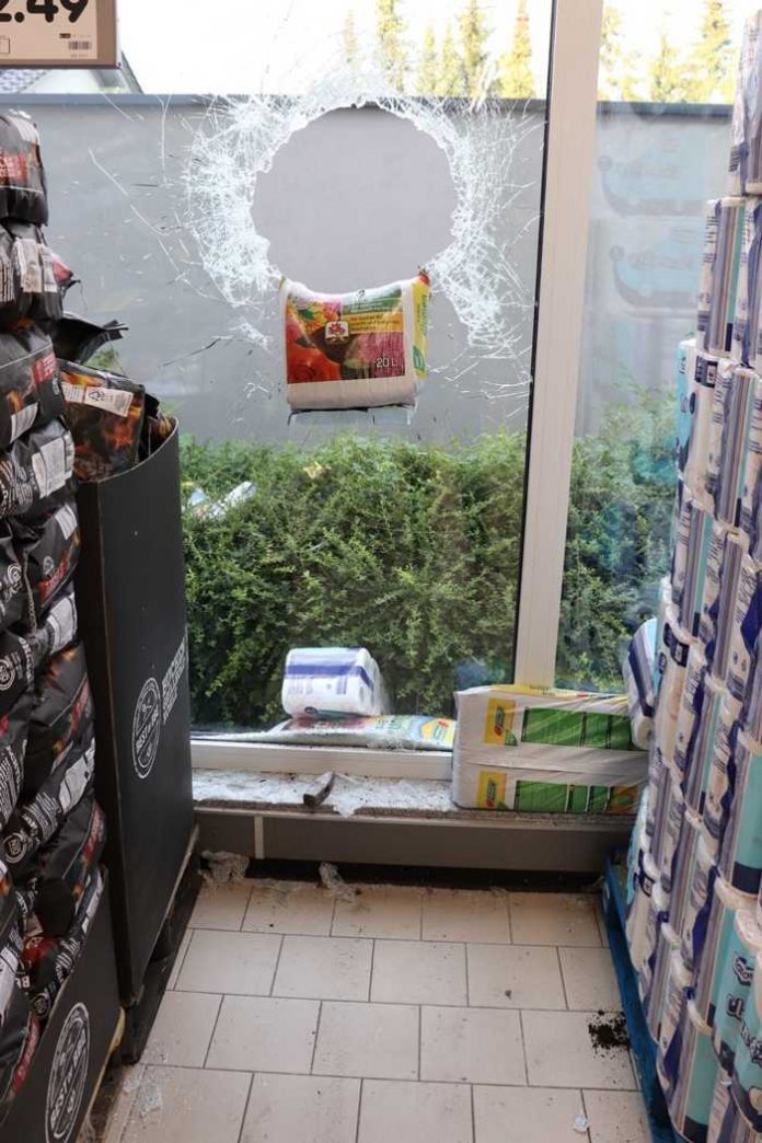 pol-piaz-festnahme-nach-einbruch-in-netto-markt