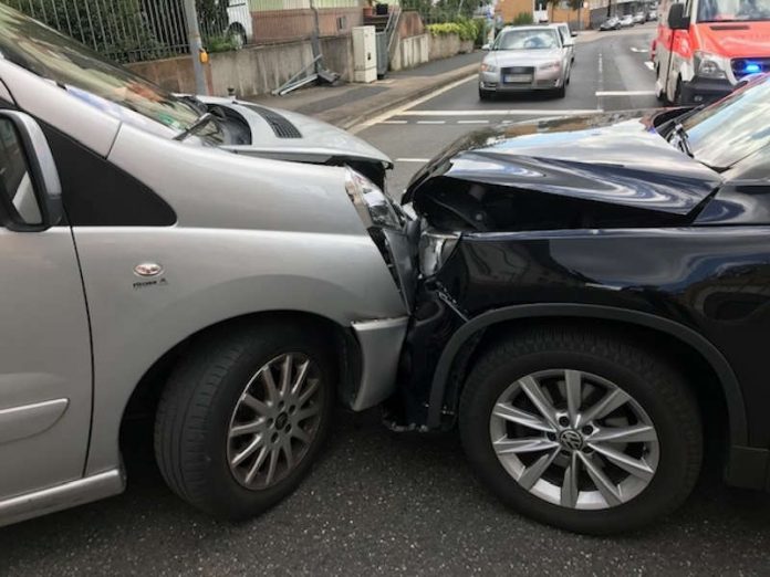 Die beiden unfallbeteiligten PKW (Foto: Polizei RLP)