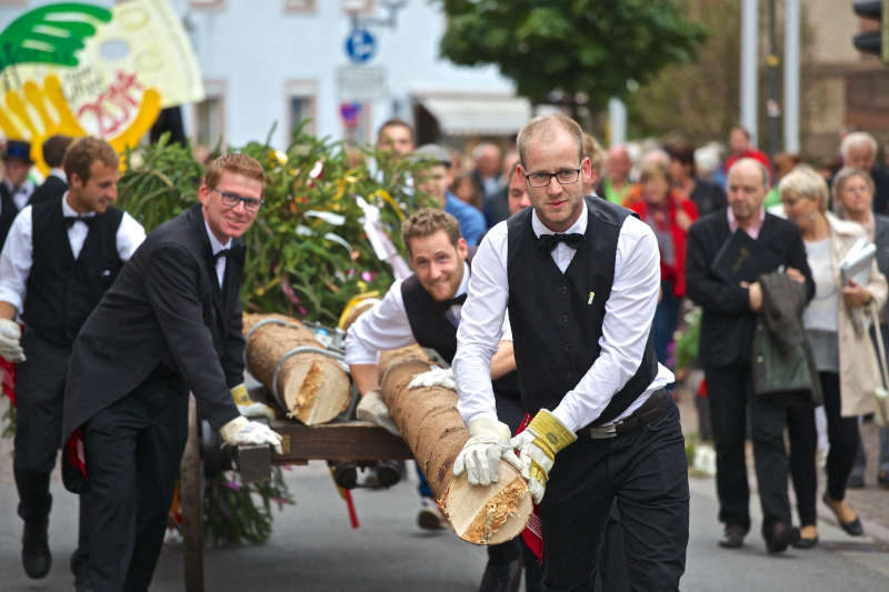 Deidesheimer Weinkerwe (Foto: Tourist Service GmbH Deidesheim)