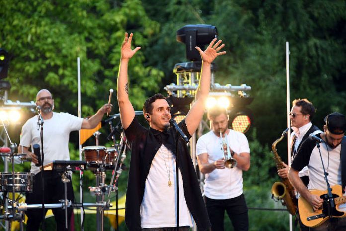 Seebühnenzauber-FINALE 2019! mit SEVEN (Foto: Thomas Henne) Seebühnenzauber-FINALE 2019! mit SEVEN (Foto: Thomas Henne)