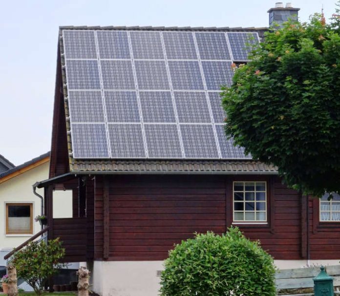 Strom aus Eigenproduktion: Photovoltaik-Anlage (Foto: Energieagentur Rheinland-Pfalz)