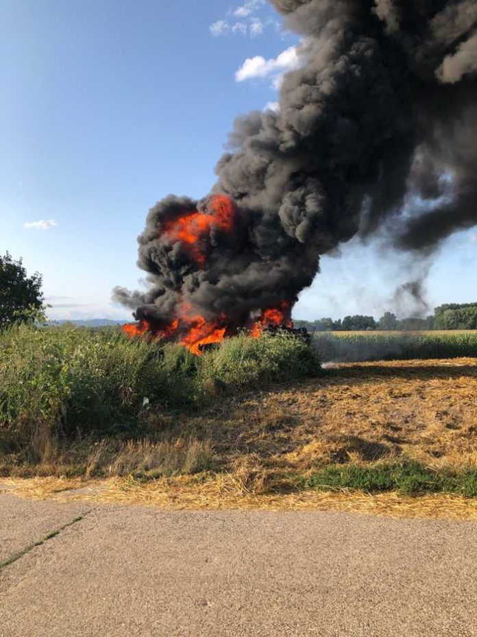 pol-pdld-steinweiler-anh-nger-f-ngt-feuer