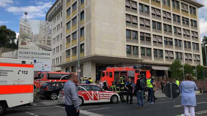 Austritt von Löschgas im Sozialministerium © Feuerwehr Wiesbaden