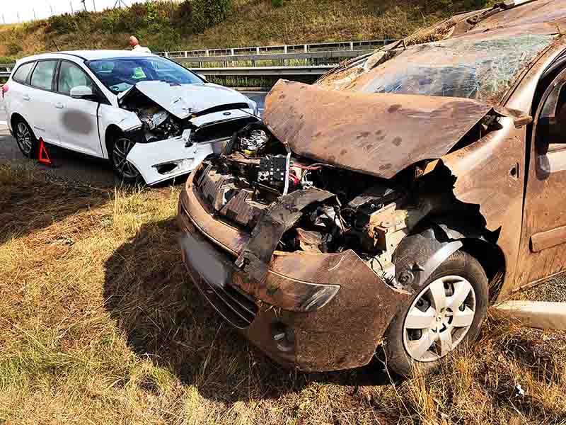 Unfall A 63 am Samstagnachmittag (Foto: Helmut Dell)