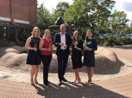 Eva-Marie Leonhard, Anna Fath, Landrat Dietmar Seefeldt, Ines Rehm, Daniela Hormuth (Foto: Südliche Weinstrasse e.V.)