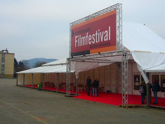 Festivalzelt auf dem Messplatz in Heidelberg (Foto: Hannes Blank)