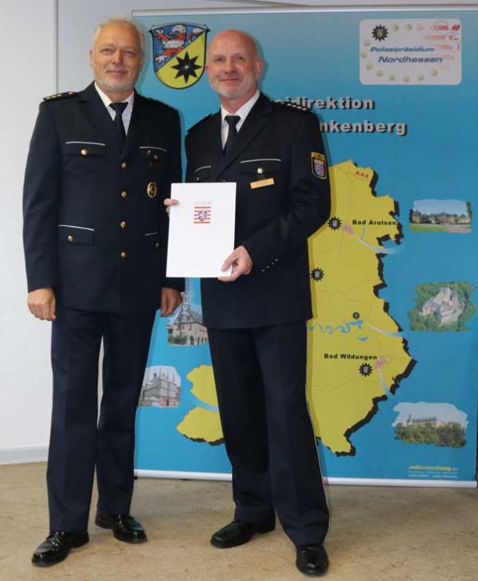 v.l: Kriminaldirektor Achim Kaiser, Polizeihauptkommissar Peter Basteck v.l: Kriminaldirektor Achim Kaiser, Polizeihauptkommissar Peter Basteck