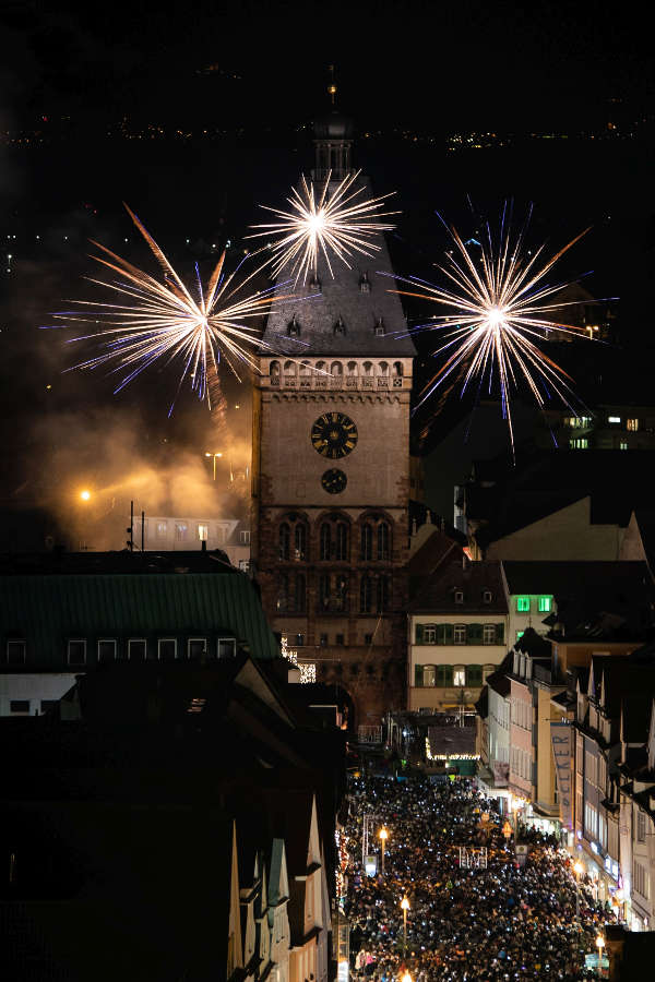 Altpörtel in Flammen (Quelle: Domkapitel Speyer / Foto: Andreas Klehmann)